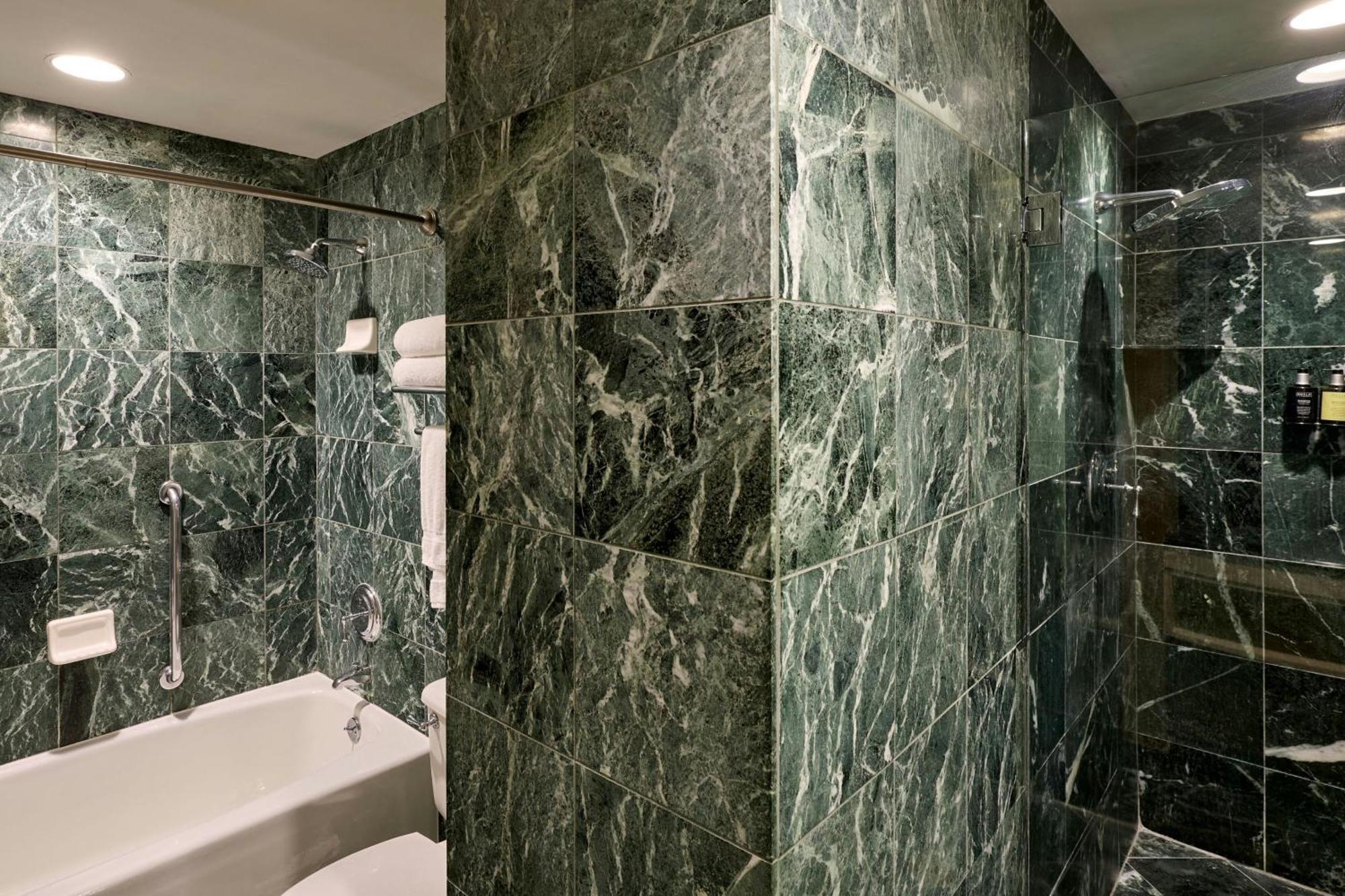 The Henry, Autograph Collection Hotel Диърборн Екстериор снимка